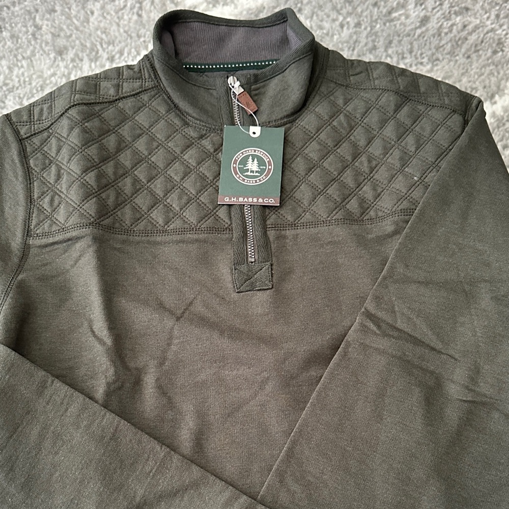 GH Bass new tee